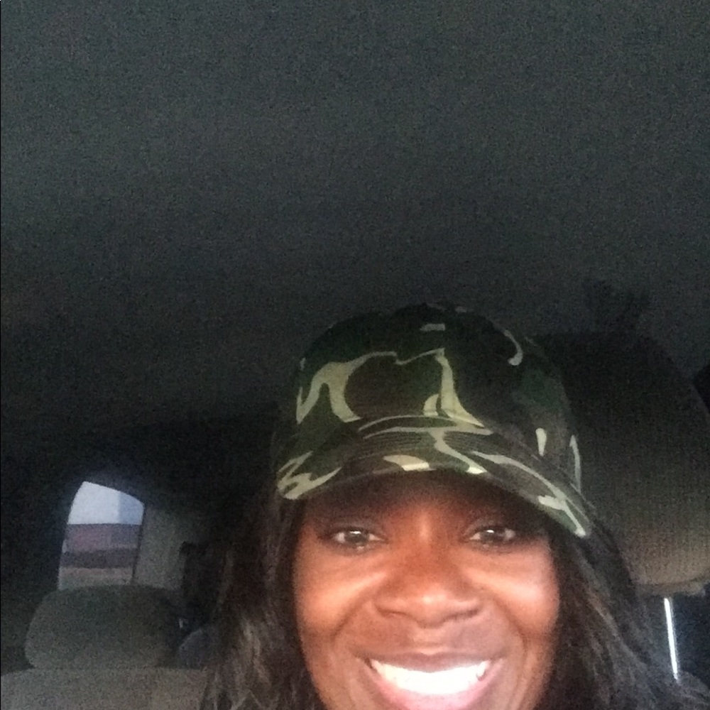 Meet your Posher, Lakenya